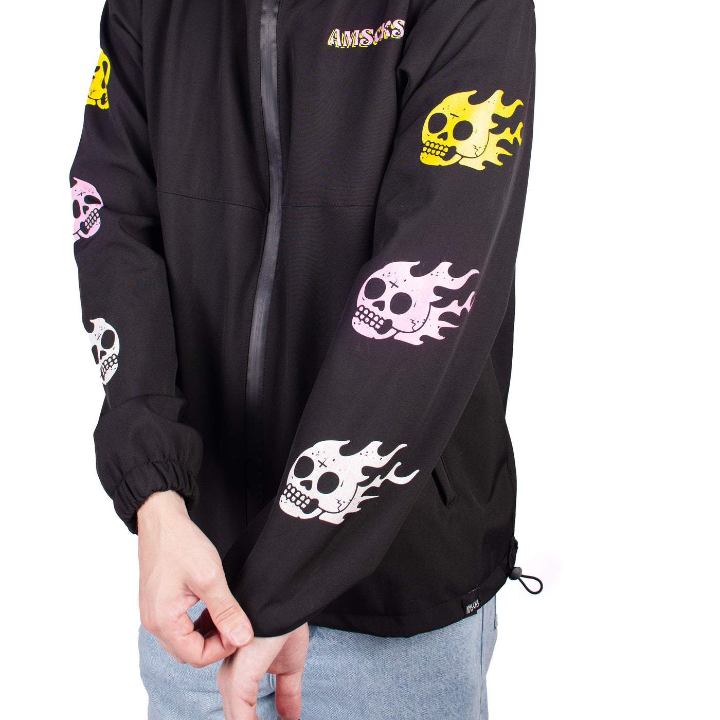 Chained – ウィンドブレーカー