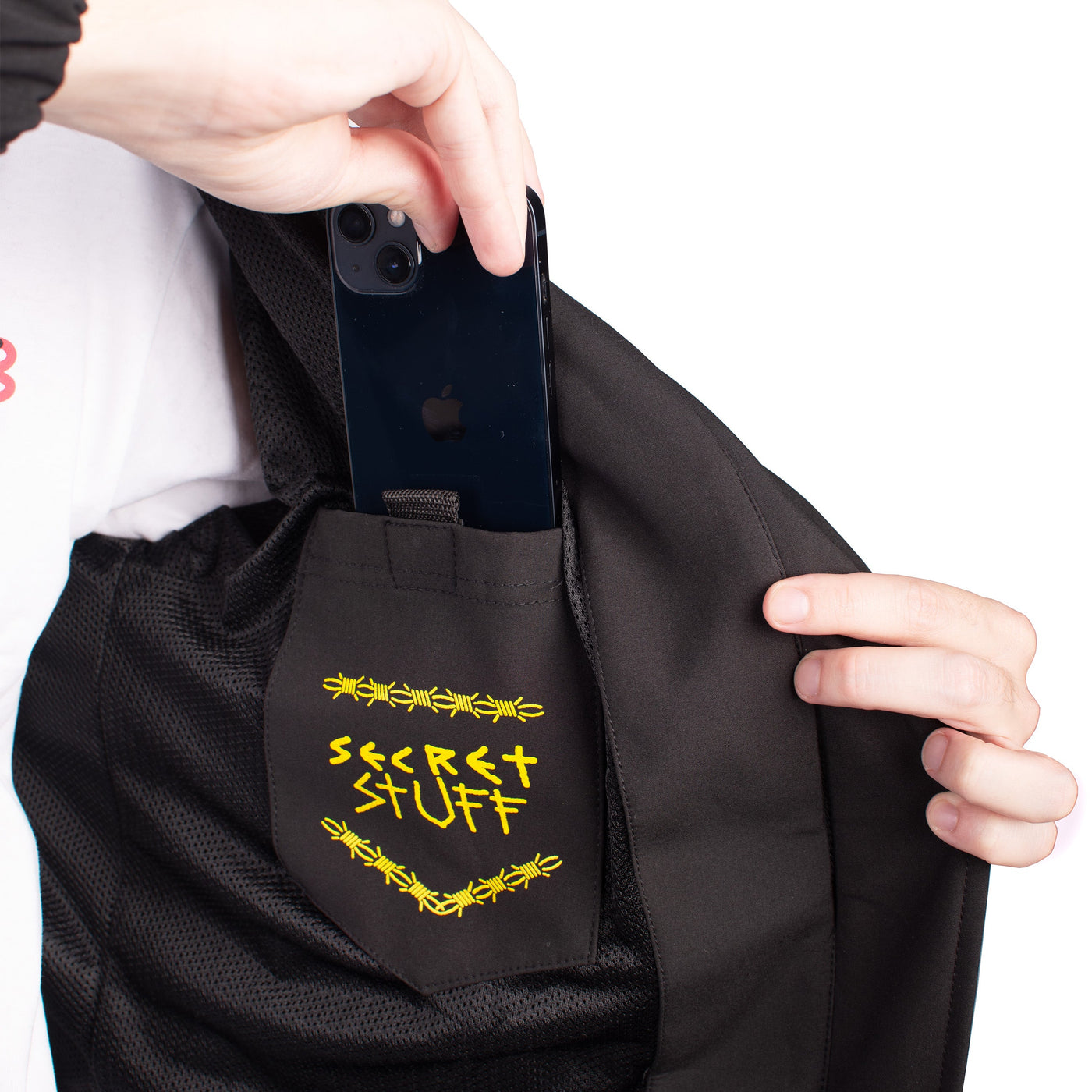 Chained – ウィンドブレーカー