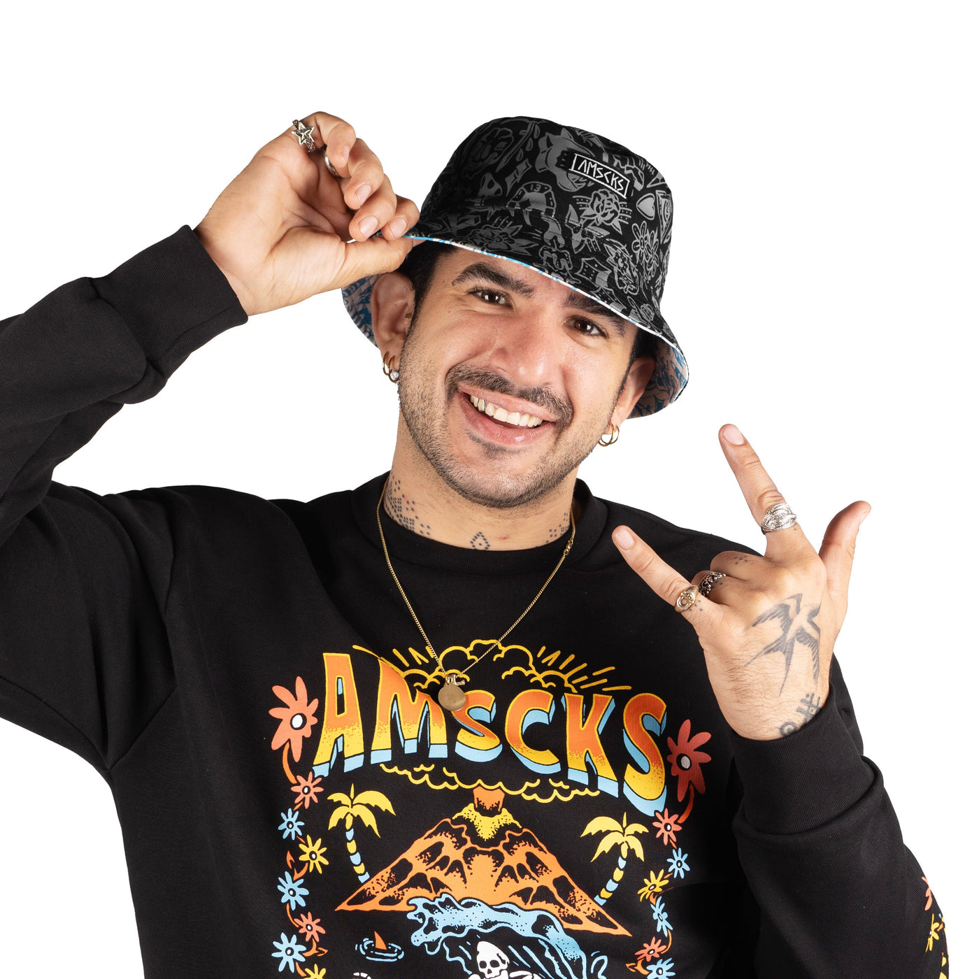 Freaked - リバーシブルバケットハット